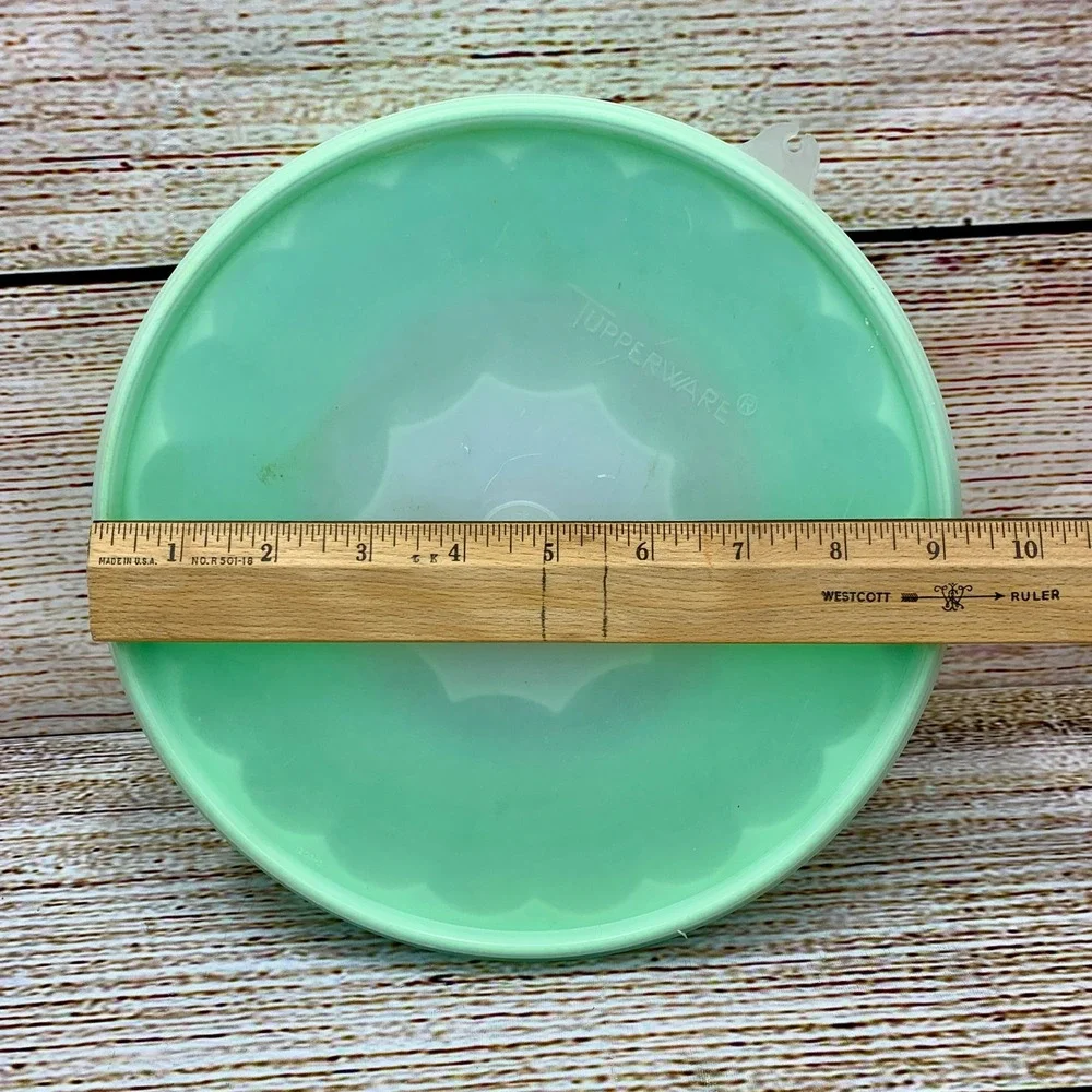 Tupperware Jello Mold Green Jel Ring Mold 1201-4 1202-1 & Lid‎ 1203-5 Vintage